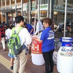 入社特典で明治商品を毎日味わいながら、お客様とコミュニケーションを楽しめます♪＿株式会社松代商店周南店の画像