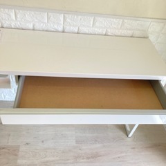 【配送可】IKEA パソコンデスク テーブル 勉強机　鏡面の画像
