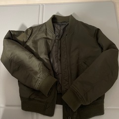 ブルゾン　UNIQLOの画像
