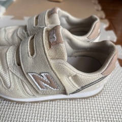 New Balance 373 子供用スニーカー15センチの画像