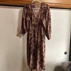 カシュクールワンピースの画像