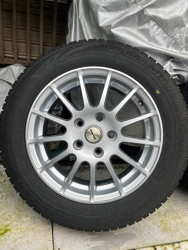 ミニクーパーに履いていたタイヤ、ホイルです！4本セット　！タイヤサイズは175/65r15！