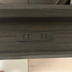 ベッドフレーム　クイーンサイズの画像