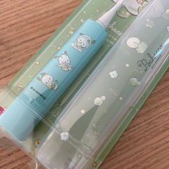 電動歯ブラシ　ケース付き　ポチャッコの画像