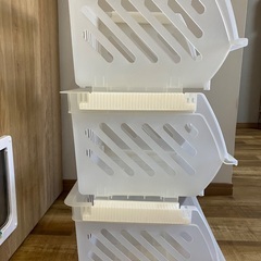 無印良品　半透明ラックの画像