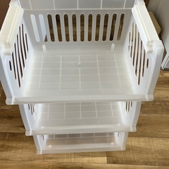 無印良品　半透明ラックの画像