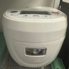 炊飯器の画像
