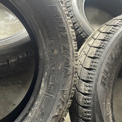 スタッドレス　165/60/15 VRX 16年製造　残溝ありの画像