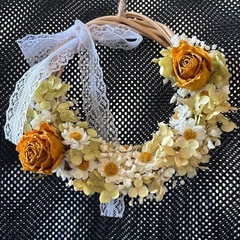 ナチュラルドライフラワーリースの画像