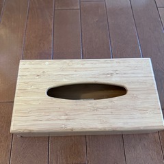 ティッシュボックス　木目の画像