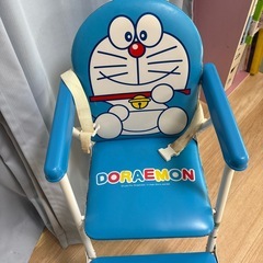 ドラえもんチェアの画像