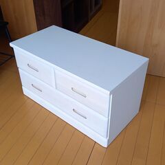 未使用訳あり 桐ベンチチェスト ホワイト 幅80 3杯 大引出しのみスライドレール付き 仕切り板付き　ローチェスト　白色の画像