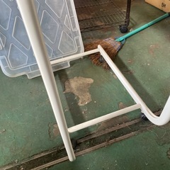 ベットテーブルの画像