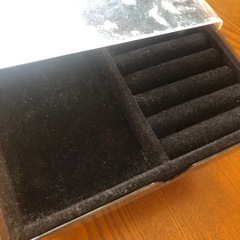 アクセサリーケースの画像