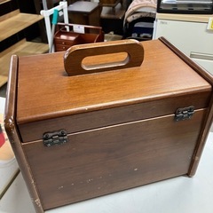 石2511-255 レトロな木製裁縫箱 中古の画像