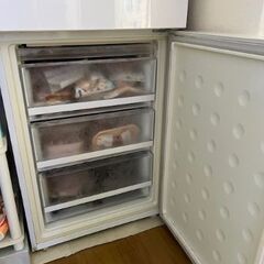 ハイアール 2ドア冷蔵庫 340Lの画像