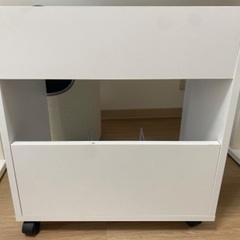 鍵・キャスター付き サンワダイレクト オフィスワゴン ホワイト A3サイズ対応の画像