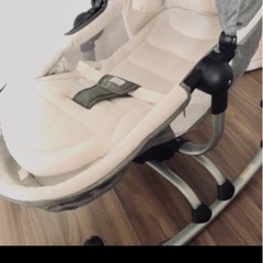 ベビーバウンサー　ベビーベッドの画像