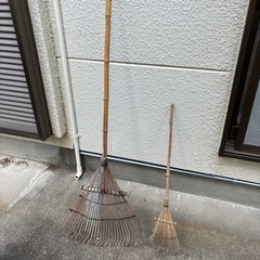 竹箒　大小2本の画像