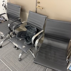 【ジャンク品】オフィスチェア3脚せっとセットの画像