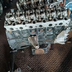 Mベンツ107-126エンジンシリンダーヘツト左右セツト18万運送込み販売の画像