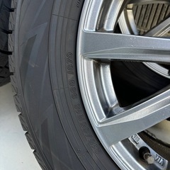 215/65/16 スタッドレスタイヤの画像