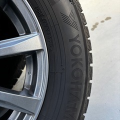 215/65/16 スタッドレスタイヤの画像