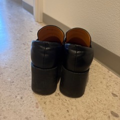 ヒール　ろーすぁローファーの画像