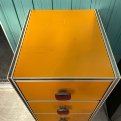 【昭和レトロポップ 】イエロー棚　引き出し　チェストの画像