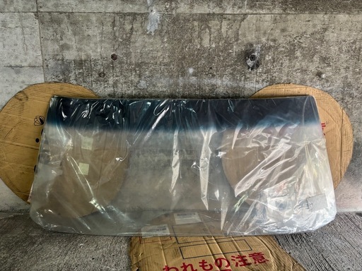 (国内社外品)　ハコスカ2ドアGT-R用白ガラス