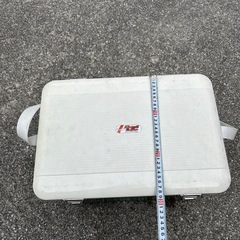 クーラーボックス　中型　　の画像