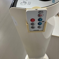 ファンヒーター冷風機　リモコン付きの画像