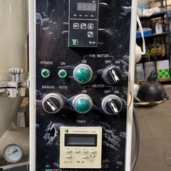 射出成形用ホッパードライヤーの画像