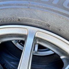 スタッドレスタイヤ 195/65R15 PCD100の画像