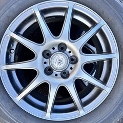 スタッドレスタイヤ 195/65R15 PCD100の画像