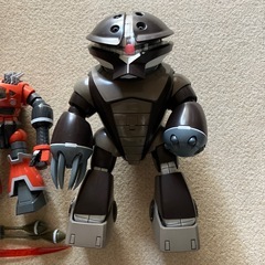 MGアッガイ、HGゾゴックガンダムプラモデル塗装完成品/現状品/一部折れ有り！早い引き取り者様を優先させて頂きます。宜しくお願い致します。。の画像