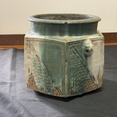 【古陶】織部釉 六角火鉢 壺 花器 置物 水指 甕 和骨董 古道具 アンティーク 民藝 時代陶器 青織部調 口縁耳付 レトロ 重厚 瀬戸系の画像
