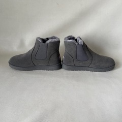 スエード調 冬用 レディース ブーツ スノーブーツ ショートブーツ 表記 40 26.5㎝ グレー 未使用自宅保管品の画像