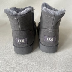 スエード調 冬用 レディース ブーツ スノーブーツ ショートブーツ 表記 40 26.5㎝ グレー 未使用自宅保管品の画像
