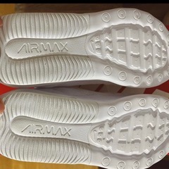 NIKE ナイキ エアマックス ボルト 白　レディース　24の画像