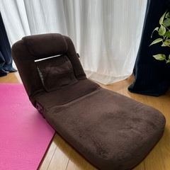 リクライニング座椅子・ミニクッションセットの画像
