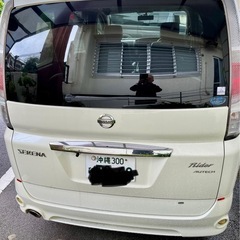 ニッサンセレナの画像