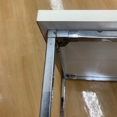 断捨離中　小さなテーブル　物置台の画像