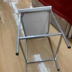 断捨離中　小さなテーブル　物置台の画像