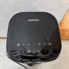 セラミックファンヒーター LIGHTEN  XR-CH05の画像