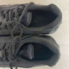 NIKE AIR MAX 95 ESSENTIAL 27.0cm ブラック×ブラック エアマックス95 状態良好 美品 ナイキ 中古 古着 スニーカー コレクション Y2404の画像