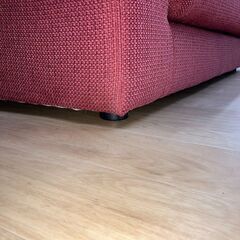 stp-3554　2人掛けソファ　赤　オットマン付き　幅140cm　2Pソファ　ファブリック　ソファー　コンパクト　ローソファ　低め　レッドの画像