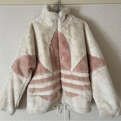Adidas フリースジャケット ベージュの画像