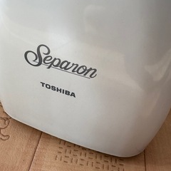 TOSHIBA コードレスアイロンの画像
