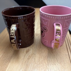 新品未使用sangoコラボ ディズニーペアマグカップ 電子レンジ不可ですの画像